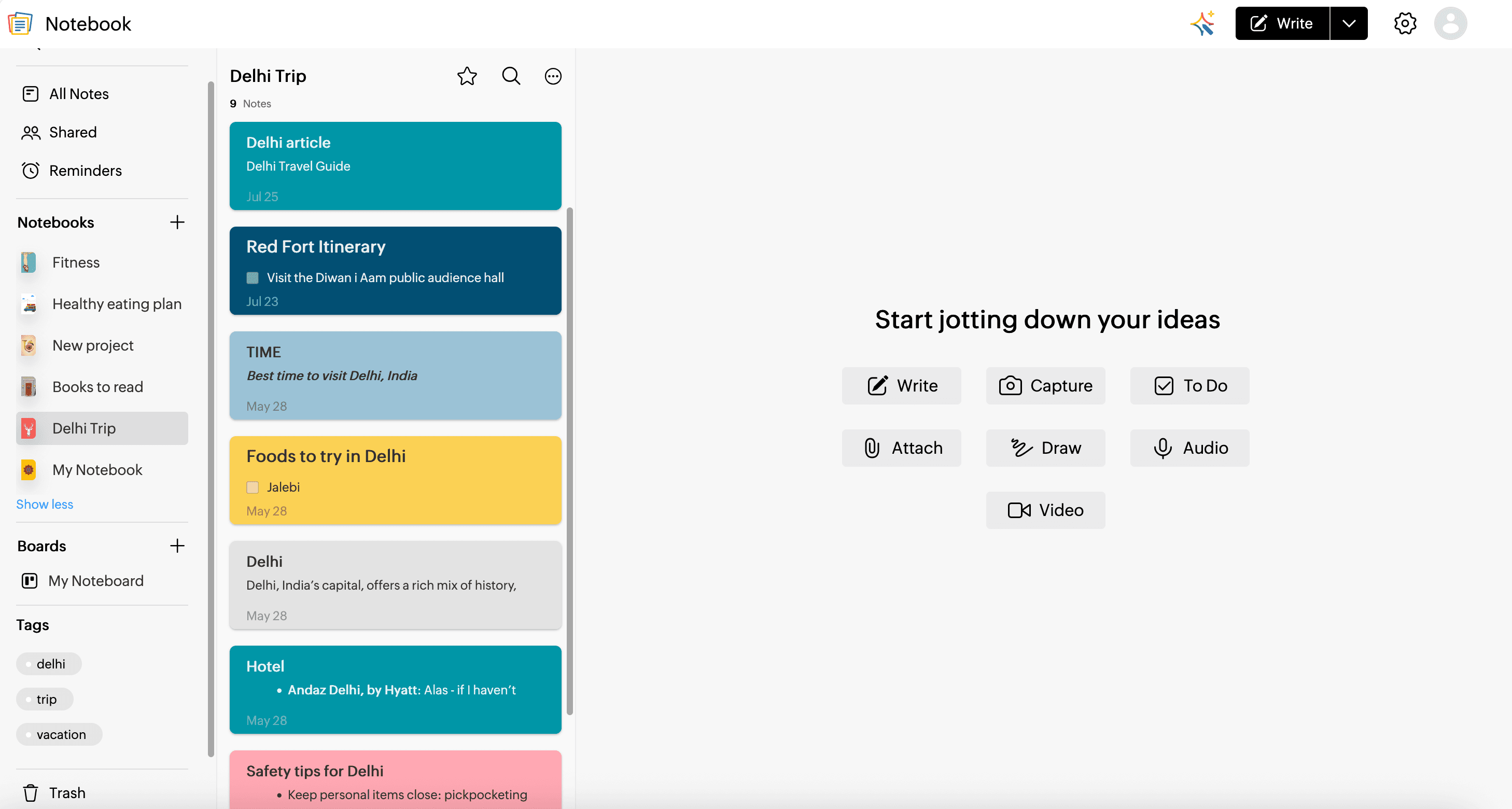 Zoho Notebook - Theme-Based Notes, Compact View and Image Sharing